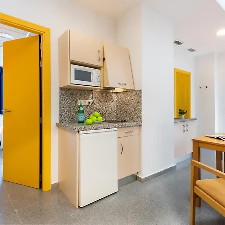 Apartment Micampus Estanislao Del Campo, Student